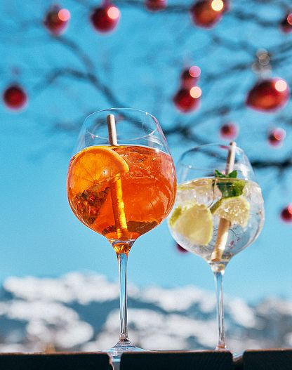Enjoy refreshing drinks in the winter sunshine