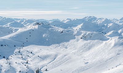 landschaft-skigebiet-hahnenkamm-winter-panorama-c-kitzbuehel-tourismus-15-2
